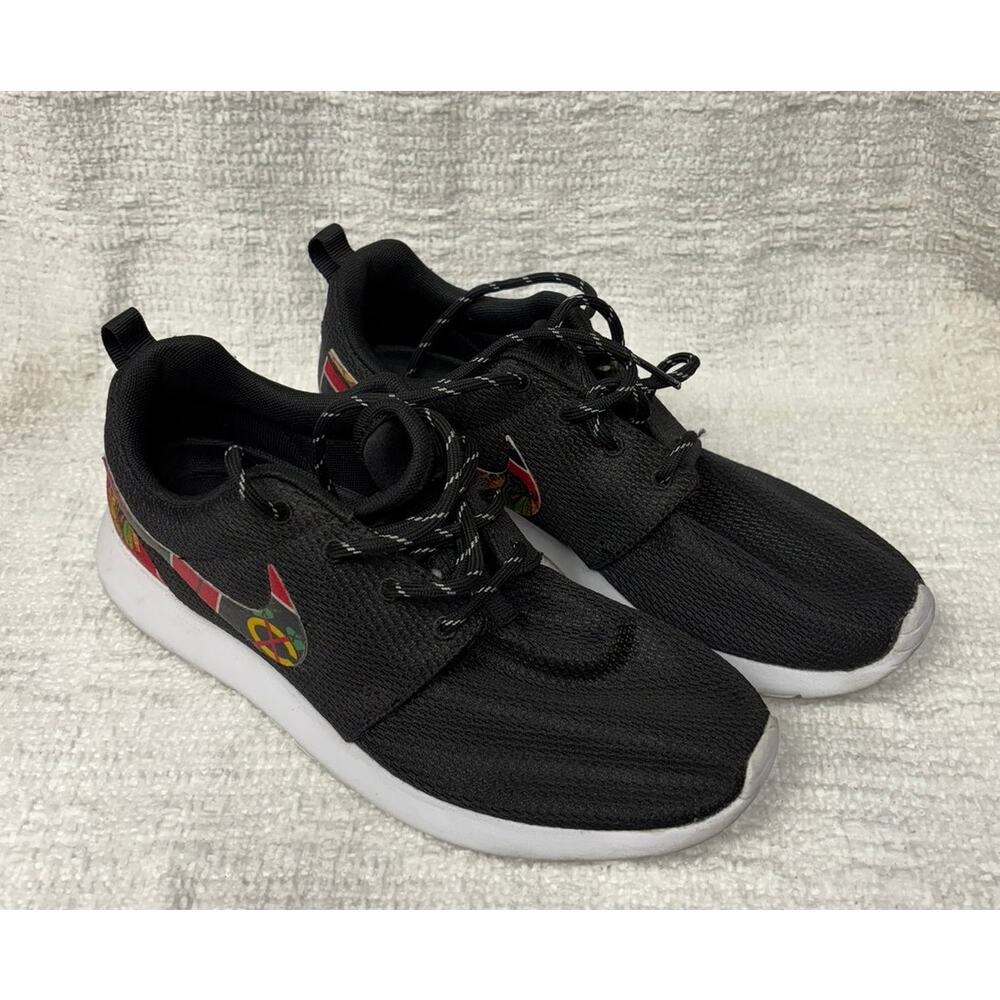 Nike Women's Chicago Blackhawks Black Athletic Shoes Size 8.5 #44988